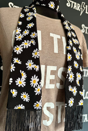 Marguerite Daisy Print tassel scarf